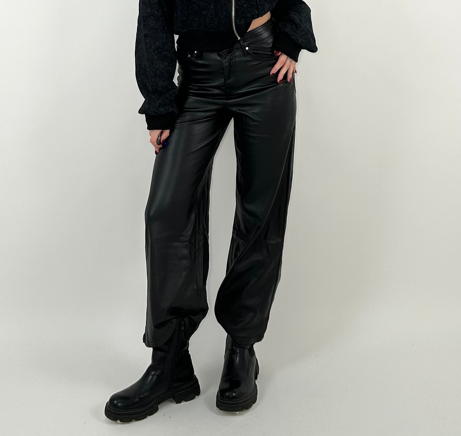 Pantalone in ecopelle