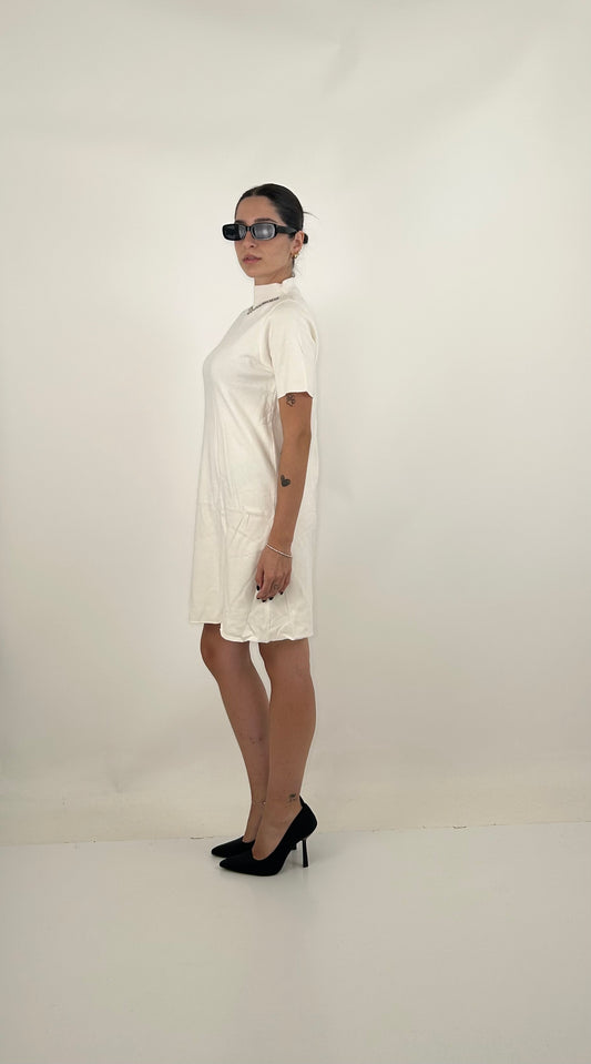 Abito con accessorio